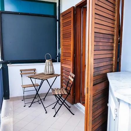 Apartman House In *